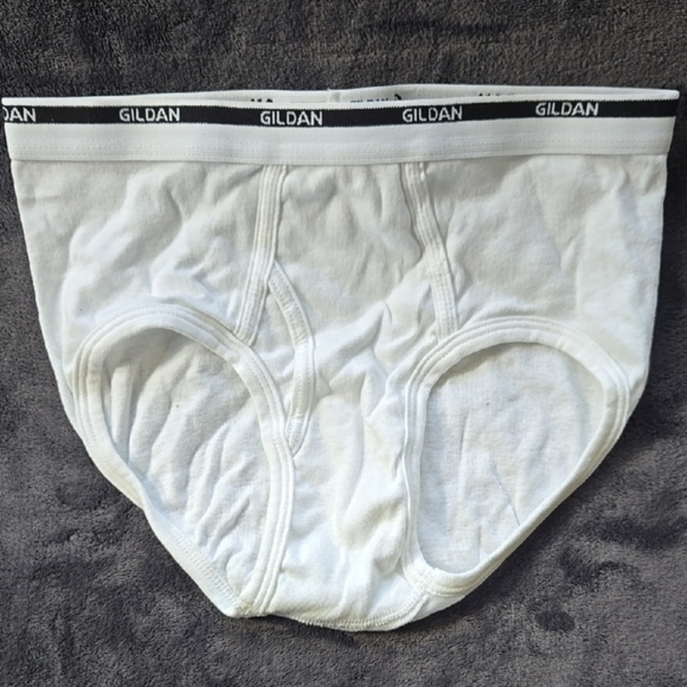 Gildan White Briefs Classic Cut Comfort